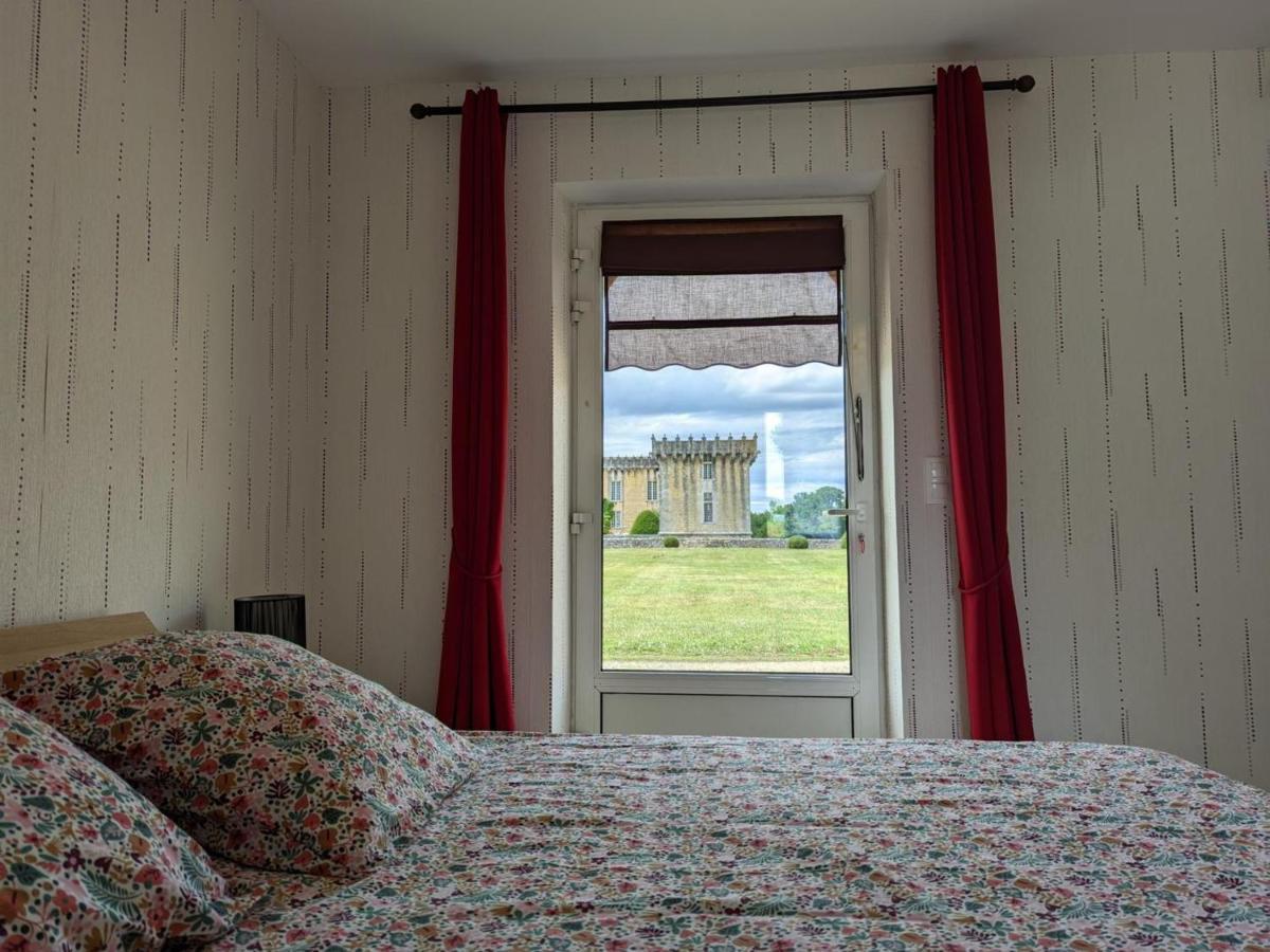 Gite Charmant Au Coeur D'Un Chateau Historique Avec Parc, Proche De Cognac, Ideal Famille Et Nature - Fr-1-653-167 Cherves-de-Cognac المظهر الخارجي الصورة